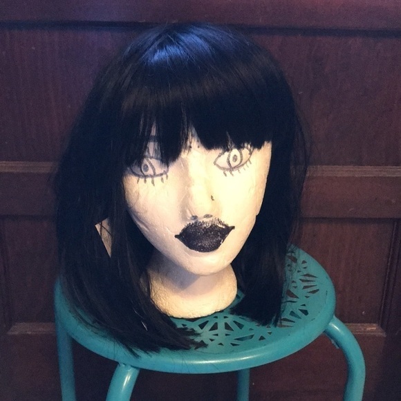 KALYSS Black Wig - Picture 2 of 4